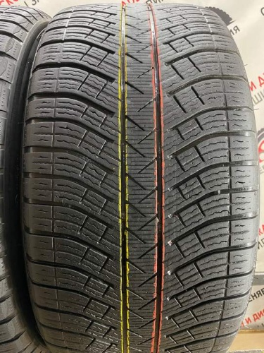Michelin Pilot Alpin 5 SUV R21 275/40.