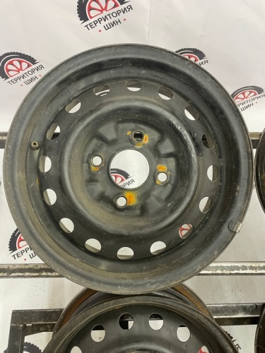 Штампы Ниссан R14 4*114.3 ЦО66.1 ЕТ35 6J