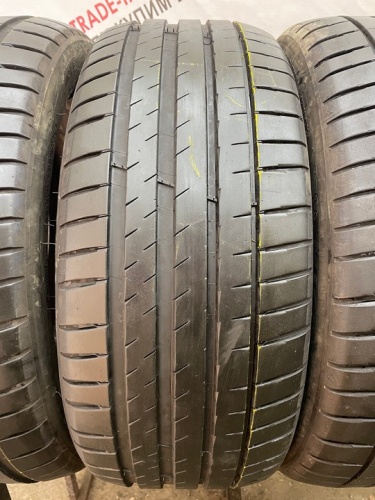 Michelin Pilot Sport 4 225/45 96W R19