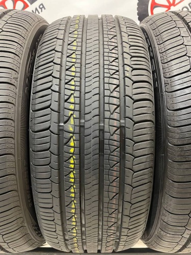 Nexen Npriz AH8 215/50/17