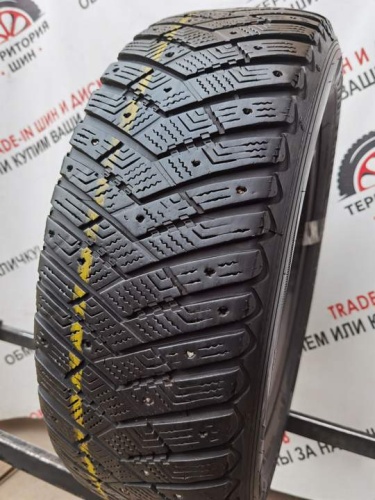 GoodYear Ultragrip ICE Arctic R17 215/65