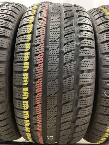 Kumho WinterCraft KW27 R18 245/45 100V