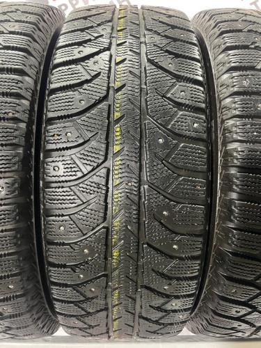 Bridgestone Ice Cruiser 7000 R15 205/65