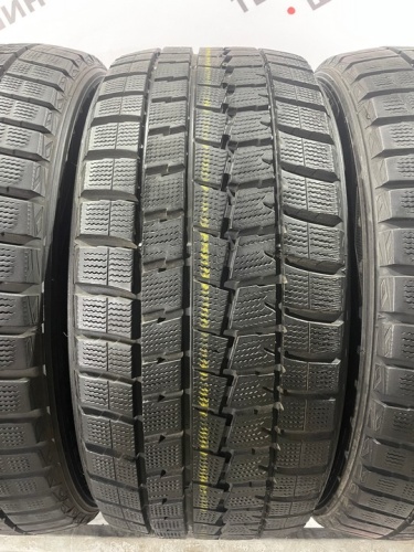 Dunlop Winter MAxx WM01 R17 245/45