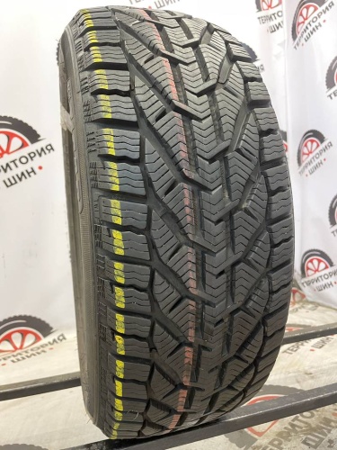 Tigar Winter R17 215/50