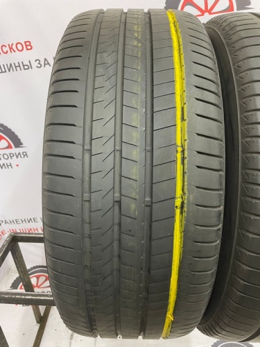 Bridgestone Alenza 001 R22 285/45 H110