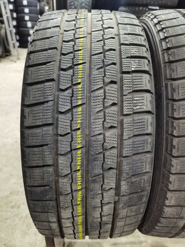 Bridgestone Blizzak VRX R18 245/45