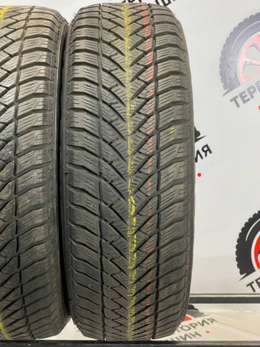 GoodYear Ultra Grip Wrangler R16 215/65