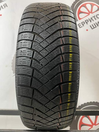Pirelli IceZero FR R17 215/65