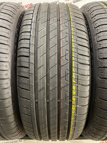 GoodYear EfficientGrip Performance R17	215/55