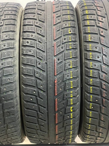 Kumho I*Zen KW22 R17 225/55