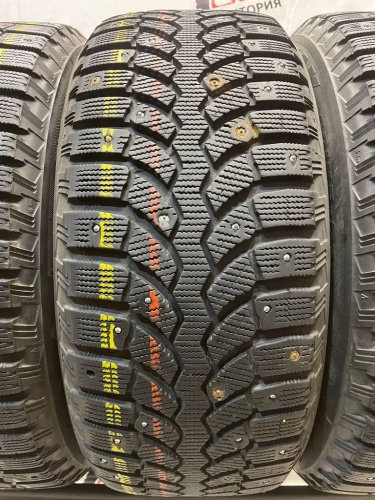 Bridgestone Blizzak Spike-01 R16   225/55