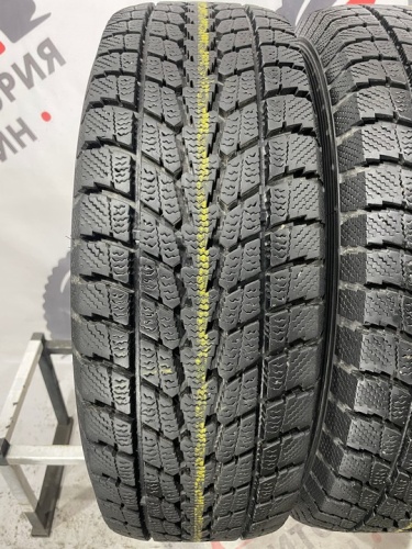 Toyo Winter Tranpath S1 R16 215/70