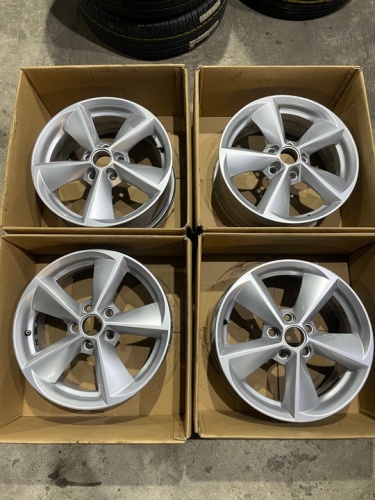 Литые диски Skoda R16 5x112 ET50 DIA57.1 6.5j