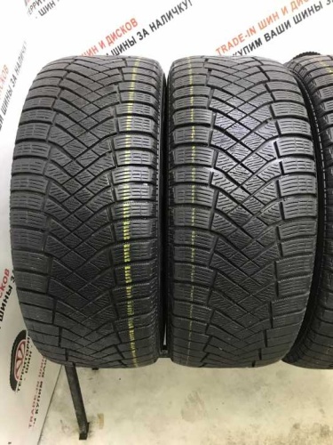 Pirelli Ice Zero FR R18 255/55