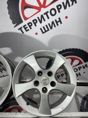 Диски литые Kia оригинал R16 5x114.3 et48 67.1