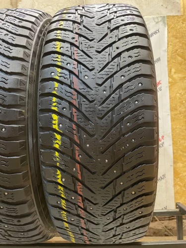 Nokian Tyres Hakkapeliitta 8 R17 235/65