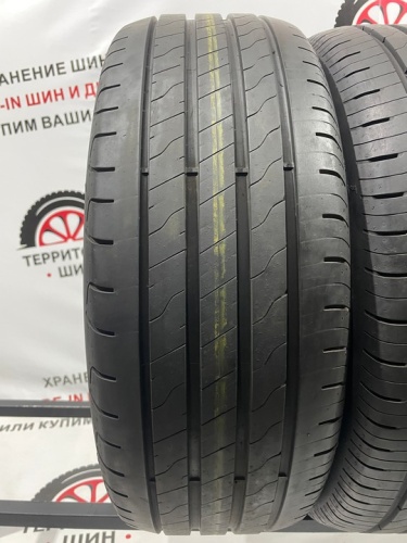 Goodyear EfficientGrip R17 215/55