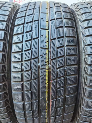 Yokohama Ice Guard IG30 R17 215/55