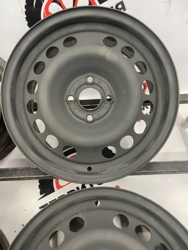 Штампы черные  R15 4х100 ЦО56 ЕТ32 6J