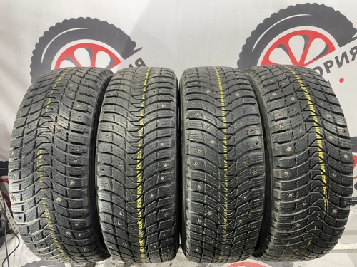Michelin X-Ice North 3 R16 215/60