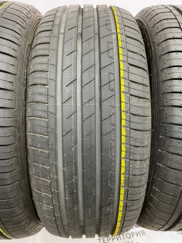 Goodyear EfficientGrip Performance R17 215/55 94V