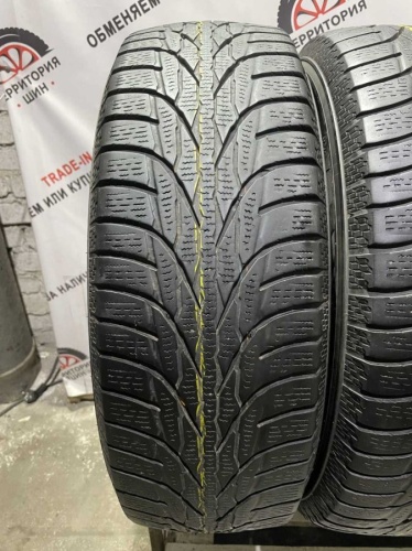 Kumho WinterCraft Ice Wi51 R16 215/65