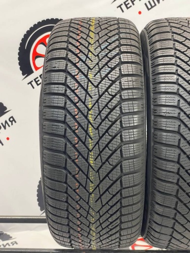 Pirelli Winter2Cinturato R17 225/45