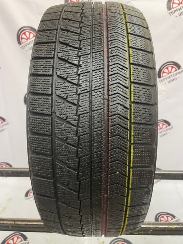 Bridgestone Blizzak VRX R17 235/45 94S