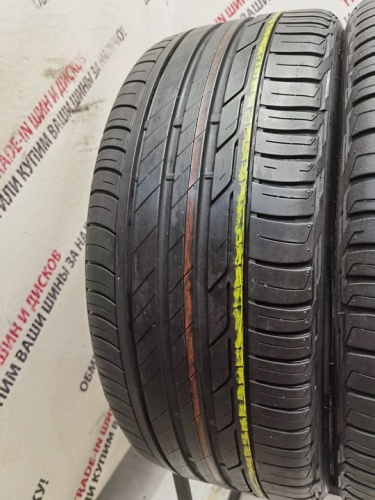 Bridgestone Turanza T001 R18	215/40