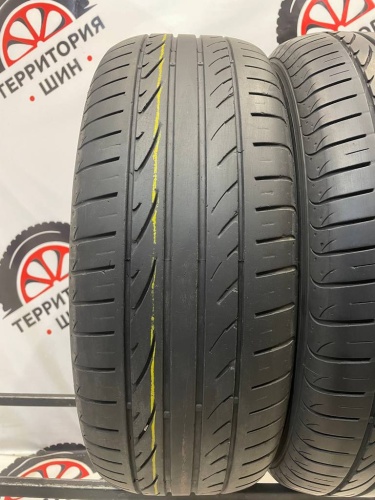 HANKOOK VENTUS ME01 215/60/16