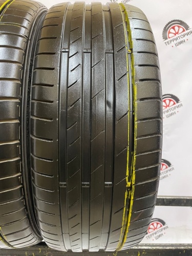 KuMHO Ecsta PS71 225/45 96Y R19