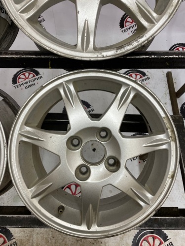 Литье KIA 4*100 ЕТ45 5J  ЦО56.1 R14
