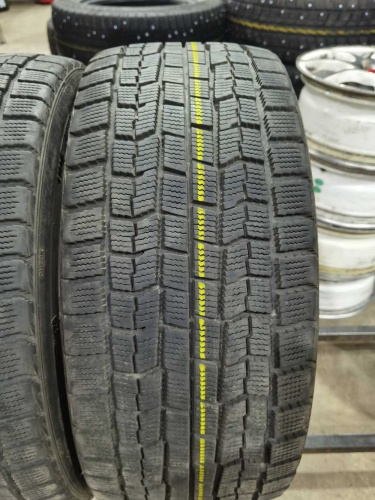 Goodyear UltraGrip Ice Navi Zea R18 225/40