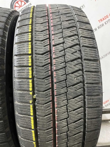 Bridgestone Blizzak VRX2 R17 225/45