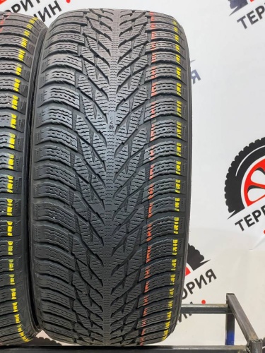 Nokian Hakkapelitta R3 R19 255/45