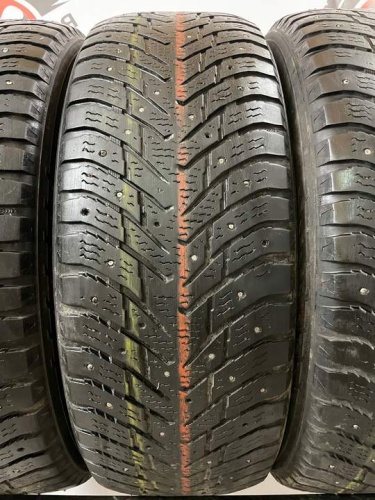 Nokian Hakka 8 R17 235/65