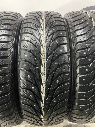 Yokohama ICE Guard IG35 R16 205/65