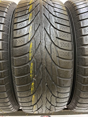 Kumho WinterCraft WS51 235/55/18 104T