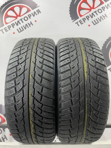 Kumho I'Zen RV Stud KC16 R16 235/60