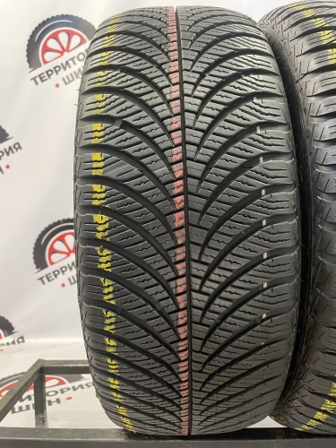 Goodyear Vector4Seasons 205/55 R17