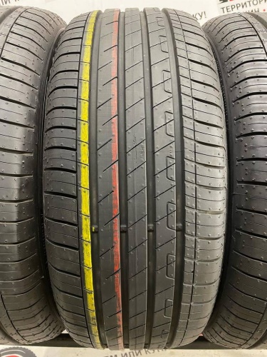 GoodYear EfficientGrip Performance R17	215/55