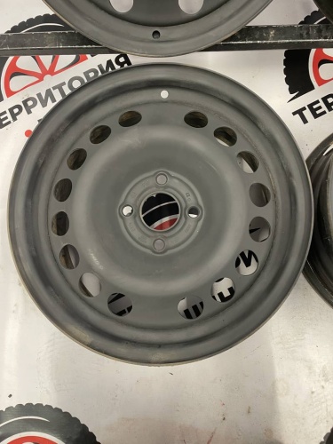 Штампы черные  R15 4х100 ЦО56 ЕТ32 6J
