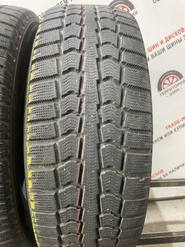 Pirelli Ice R16 215/65