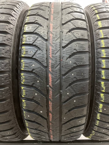 Bridgestone Ice Cruiser 7000 R17	215/60