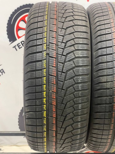 Hankook WinterIceptEvo2 R17 215/50
