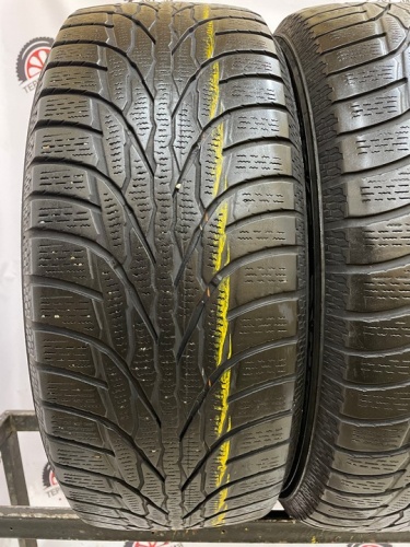 Kumho WinterCraft WS51 235/55/18 104T
