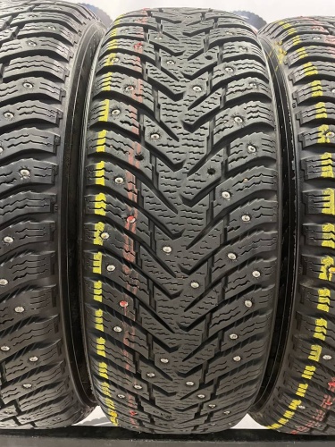 Nokian Tyres Hakkapeliitta 8  R15 185/65