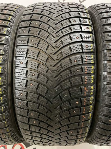Michelin X-Ice North 4 R19 255/35
