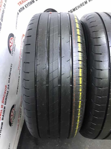 Goodyear EfficientGrip Cargo 2 R17 235/55